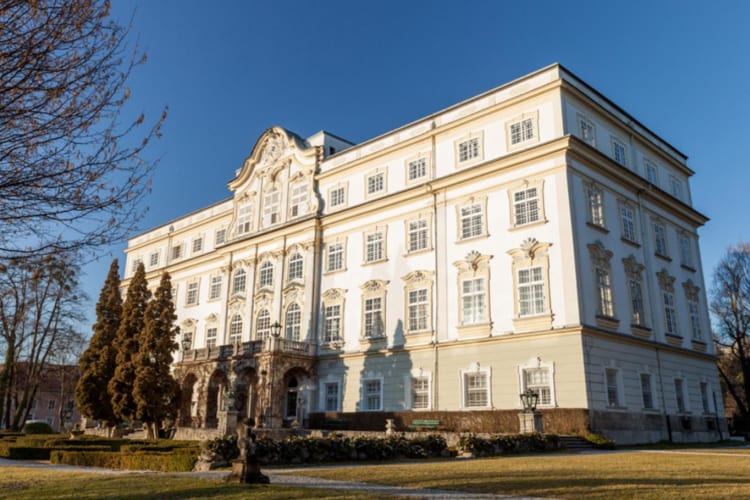 Schloss building